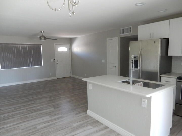 Property Photo:  1133 E Butler Drive  AZ 85020 