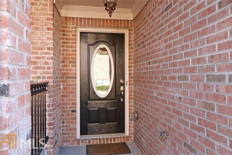 Property Photo: 1303 Glen Ivy 13 GA 30062-3592