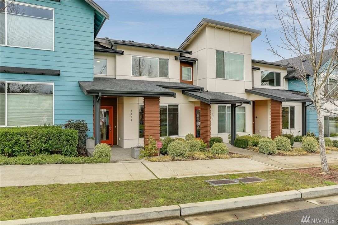 Property Photo: 3020 S Adams St WA 98108