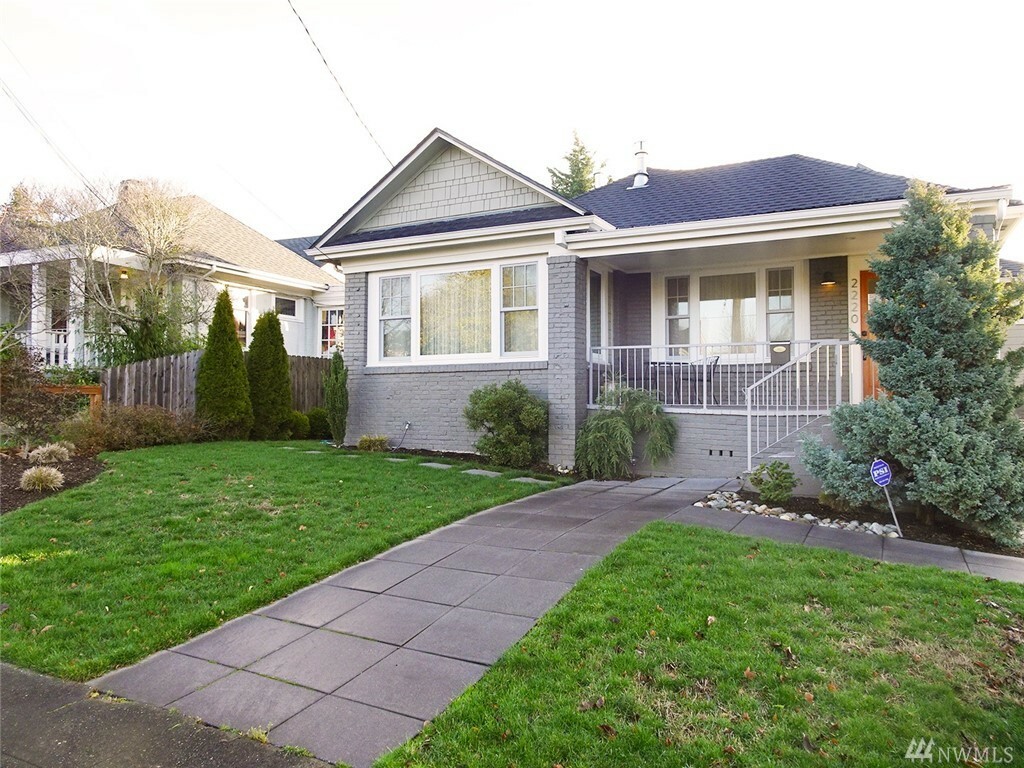 Property Photo: 2220 31st Ave S WA 98144