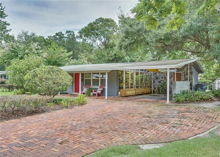 Property Photo: 470 Fitzwalter Drive FL 32792