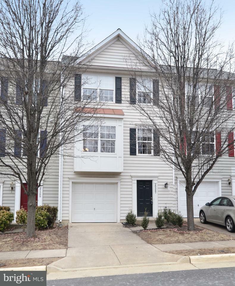 Property Photo:  20387 Kenilworth Terrace  VA 20147 