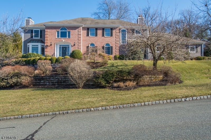 Property Photo:  9 Tree Top Ln  NJ 07928 