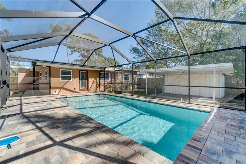 Property Photo: 6348 2nd Avenue N FL 33710
