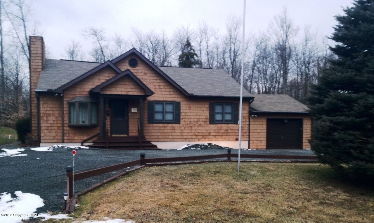 Property Photo: 102 Cross &Amp Blackberry PA 18347