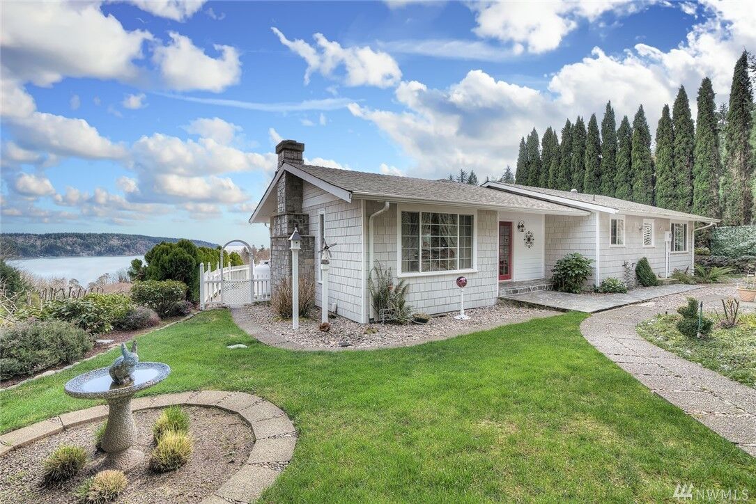 Property Photo:  1510 Valley Dr NW  WA 98332 