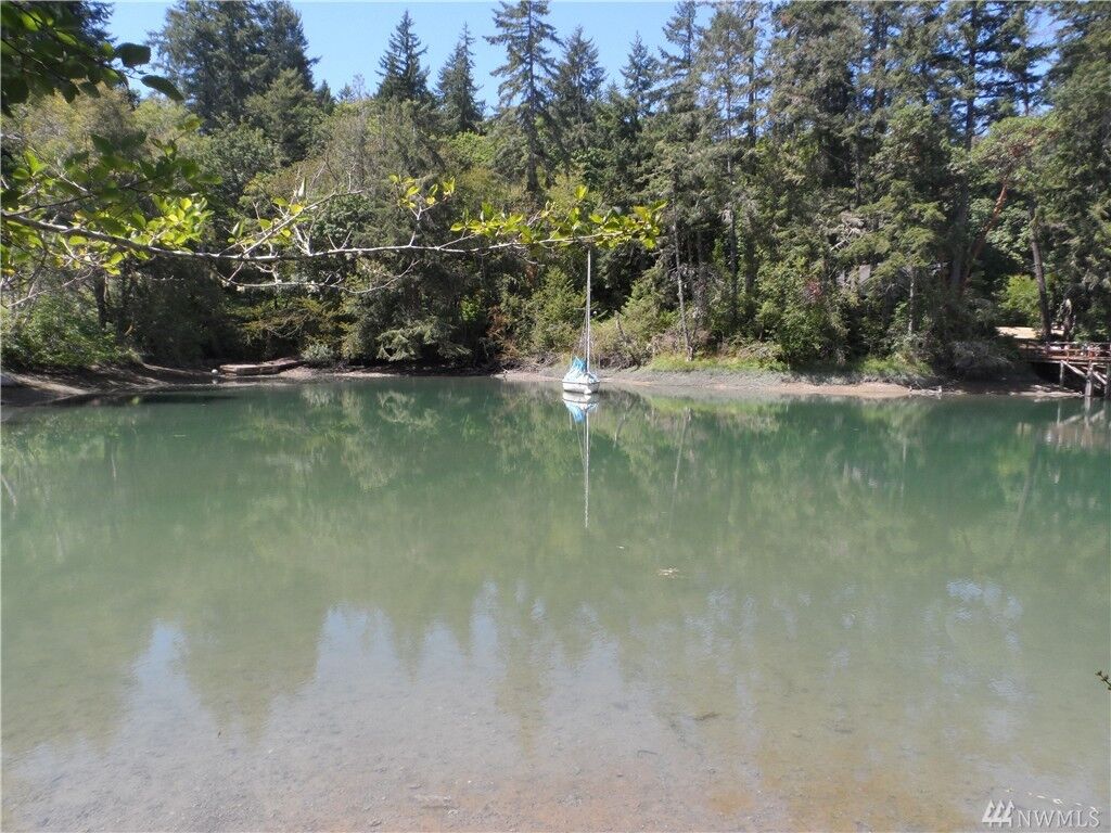 Property Photo:  7114 & 7116 Cliff Ave Kps  WA 98351 