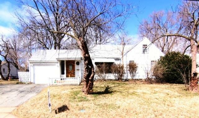 Property Photo:  3912 Elledge Drive  KS 66205 