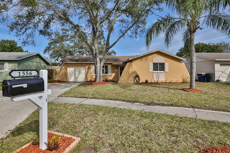 Property Photo:  1556 Huntington Lane  FL 33755 