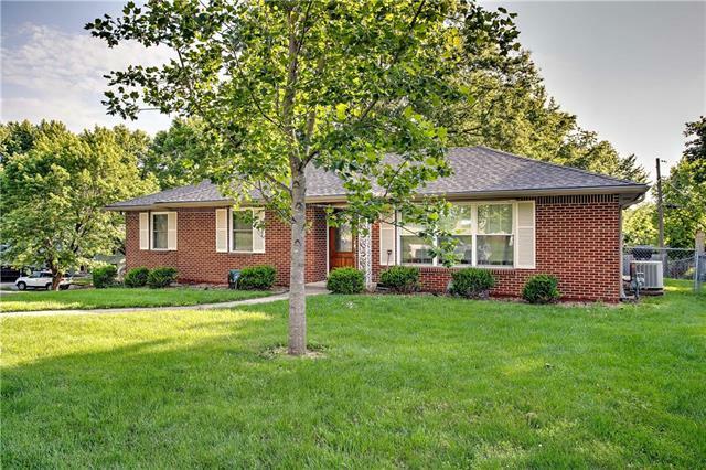 Property Photo: 2608 Hope Court MO 64068