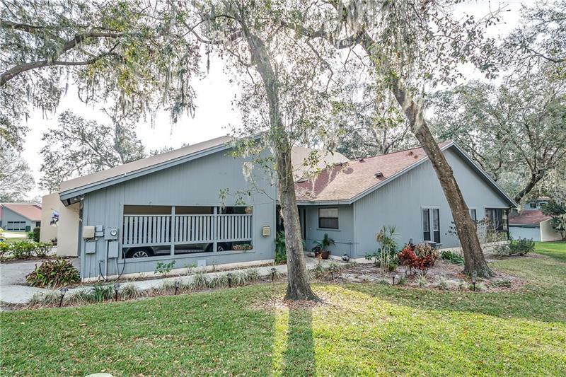 Property Photo:  6653 Sweetbriar Lane 6653  FL 33813 