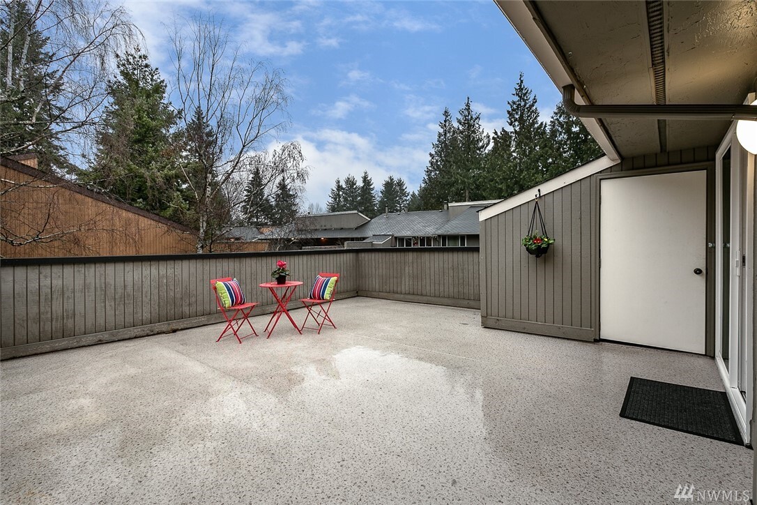 Property Photo: 11201 3rd Avenue SE 3B WA 98208