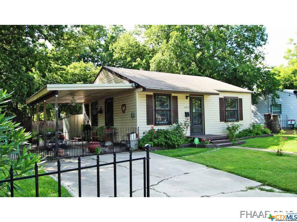 Property Photo:  404 Wisconsin Street  TX 76541 