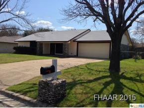 Property Photo:  218 W Mockingbird Lane  TX 76548 