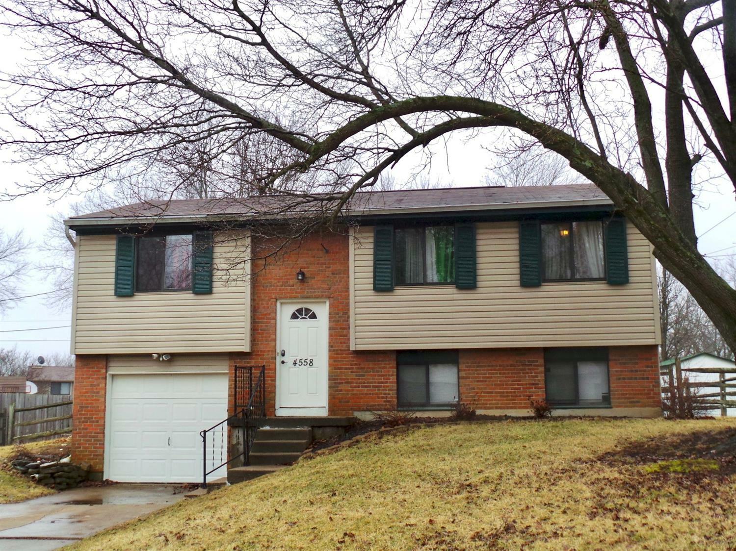Property Photo: 4558 N Park Forest Circle OH 45103