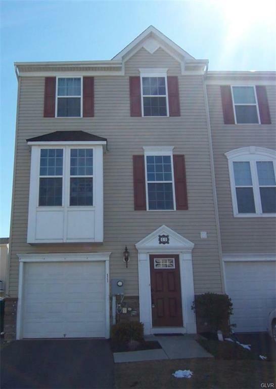 Property Photo:  11 White Rose Lane  PA 18045 