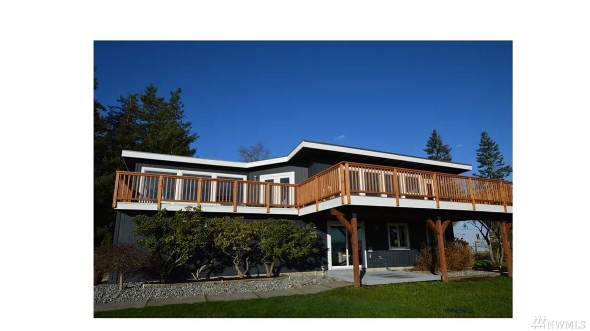 Property Photo:  494 La Bella Vista Wy  WA 98249 