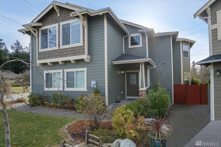 1723 Queen Ct NE  Renton WA 98056 photo
