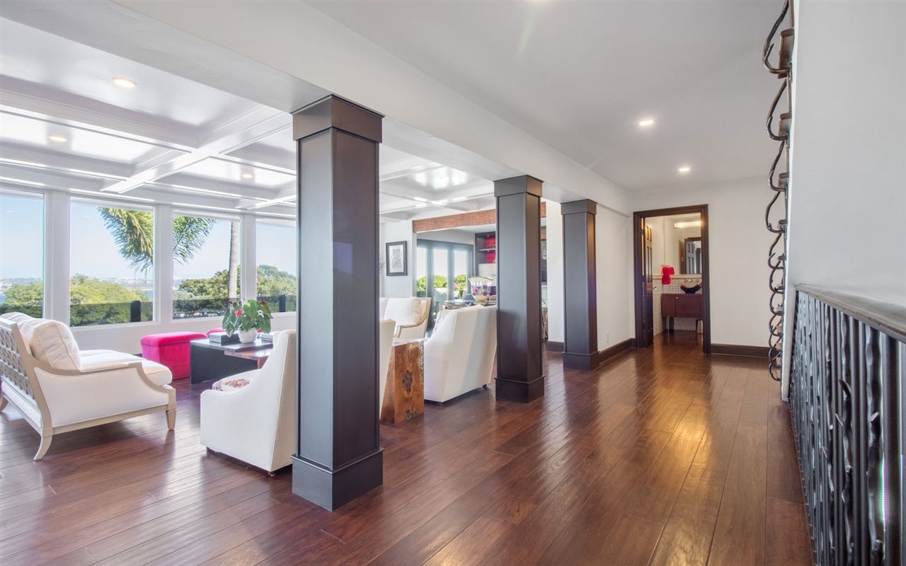 Property Photo: 3566 Crown Point Dr CA 92109