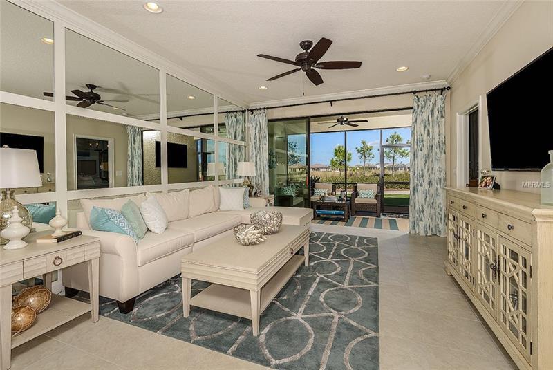 Property Photo: 12660 Sorrento Way 22-101 FL 34211