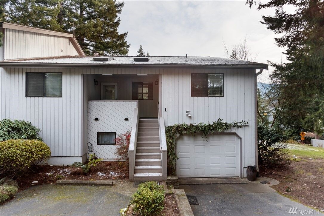 Property Photo: 11 Horizon Hill Lane 1 WA 98229