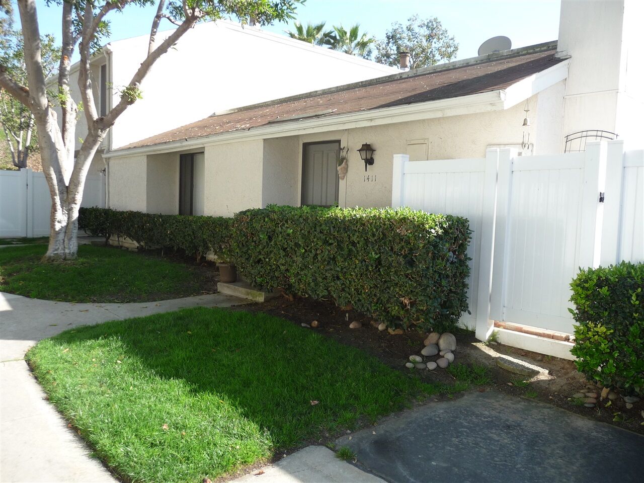 Property Photo:  1411 Caminito Septimo  CA 92007 