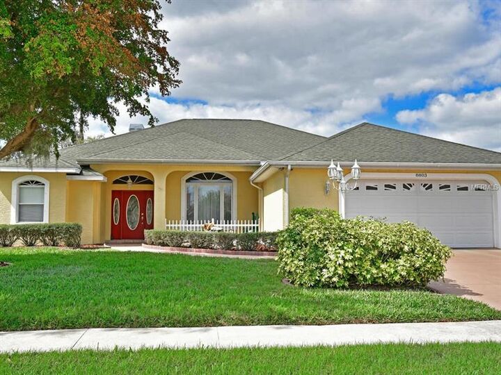 Property Photo:  8803 71st Avenue E  FL 34221 