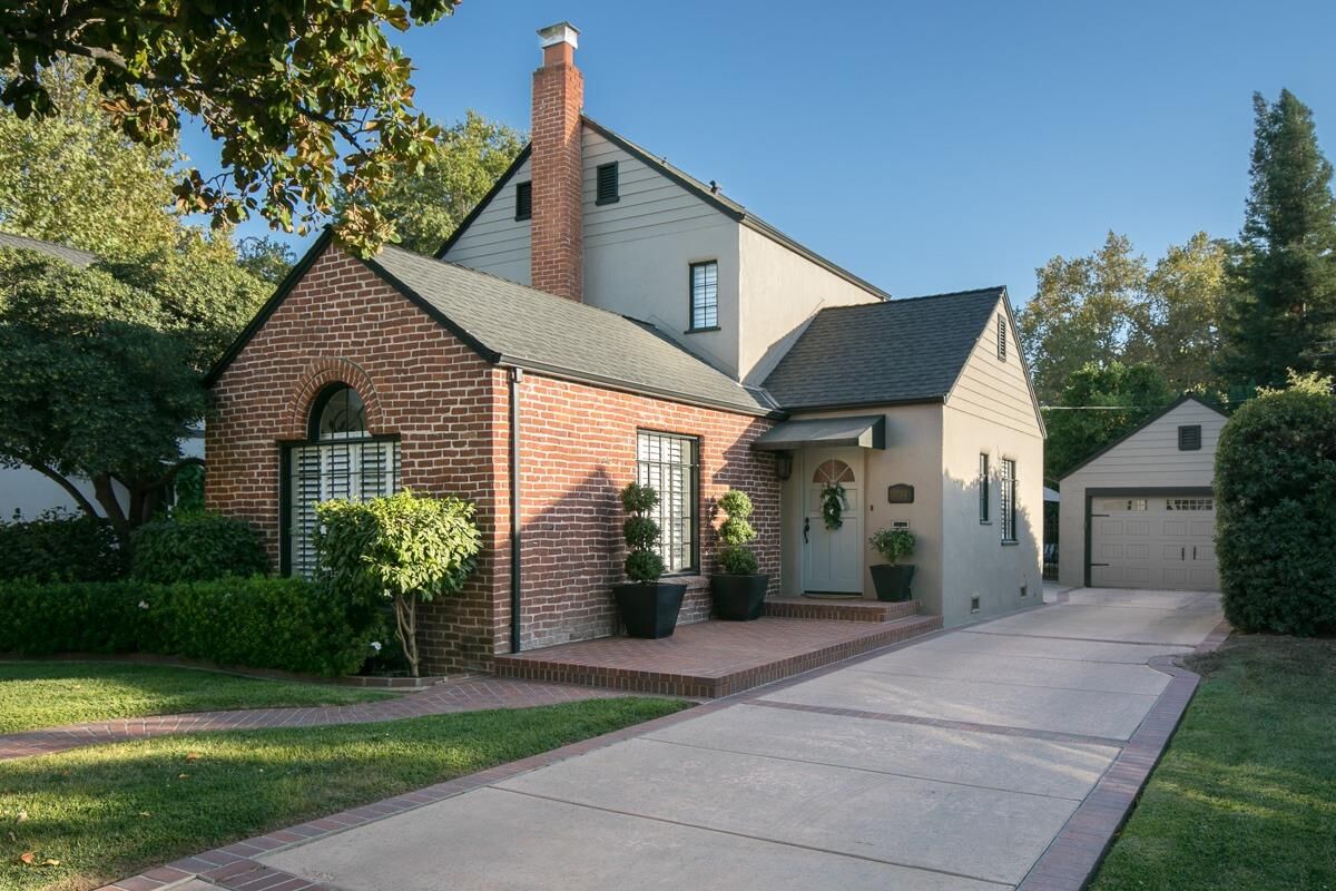 Property Photo: 1714 3rd Avenue CA 95818