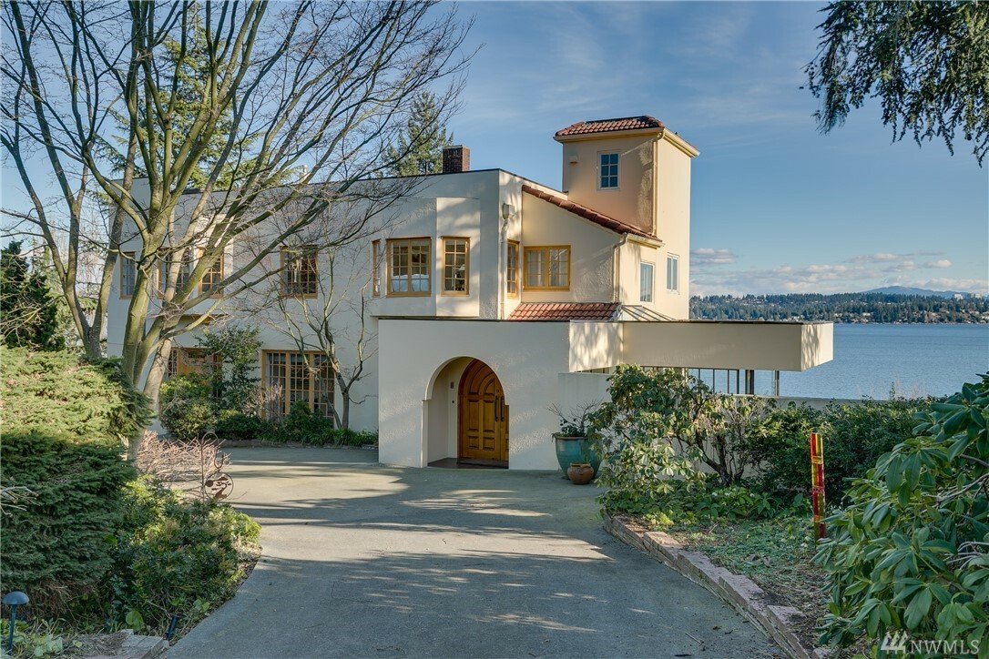 Property Photo: 5155 NE Latimer Place WA 98105