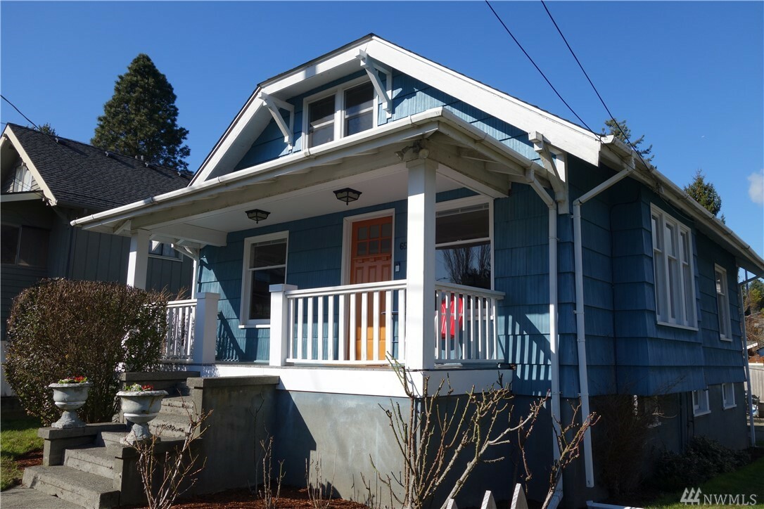 Property Photo:  652 NW 88th St  WA 98117 