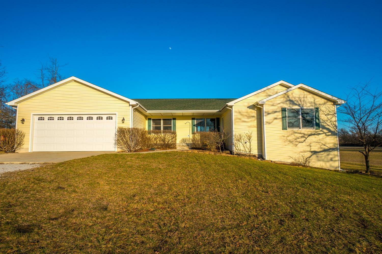 Property Photo: 5863 N 800 IN 47943