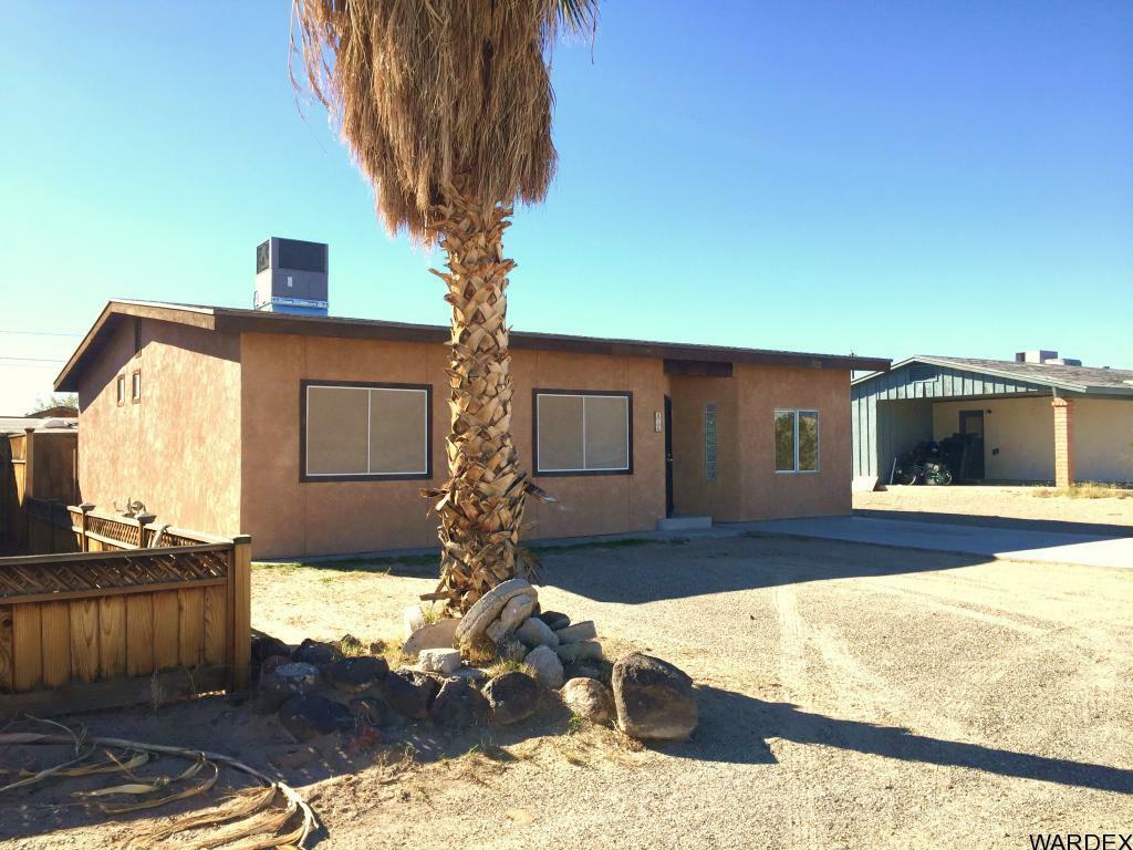 Property Photo:  816 S Bronco Ave  AZ 85344 