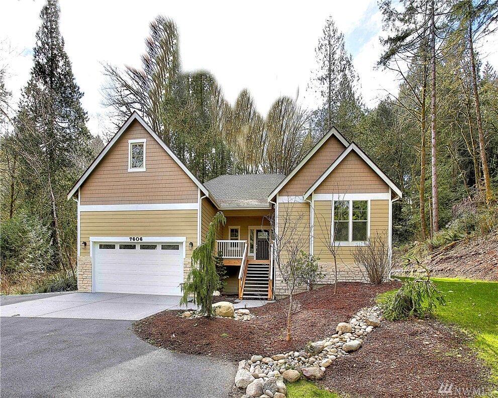 Property Photo: 7606 Artondale Dr NW WA 98335