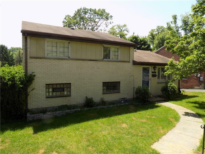 Property Photo:  111 Ashley Dr  PA 15147 