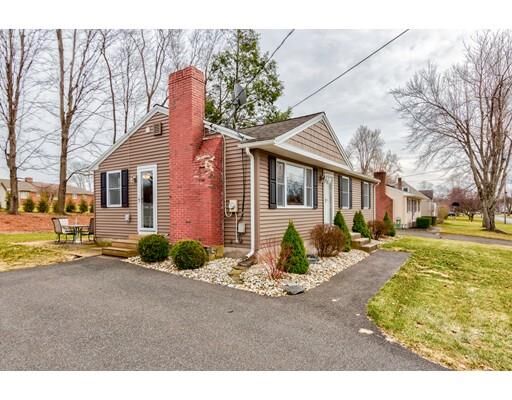 Property Photo:  98 Maple Ridge  CT 06071 