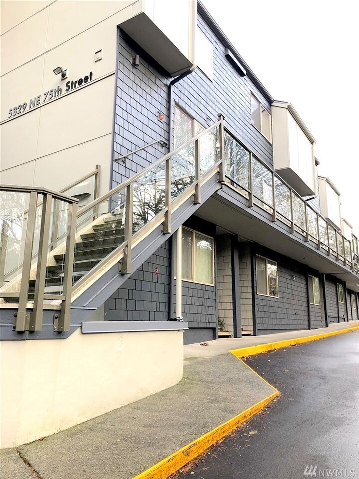 5829 NE 75th St A329  Seattle WA 98115 photo