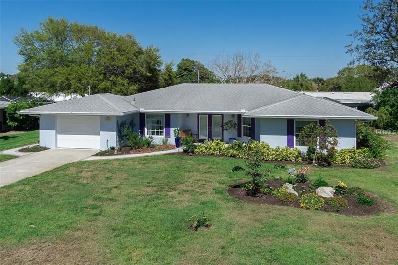 Property Photo:  404 Baycrest Drive  FL 34285 