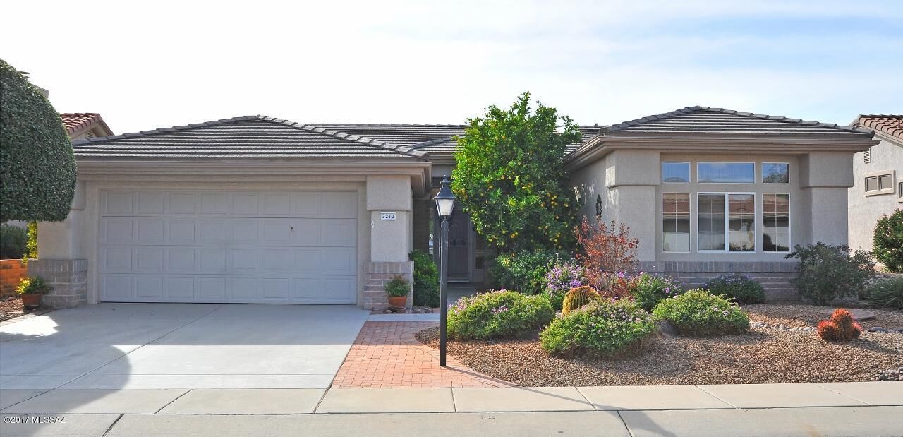 Property Photo:  2212 E Romero Canyon Drive  AZ 85755 