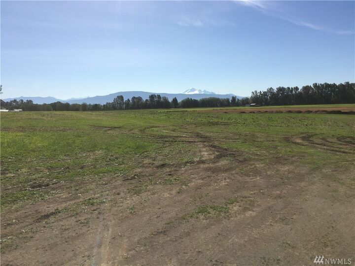 Property Photo: 1602 Farmview Terr WA 98264