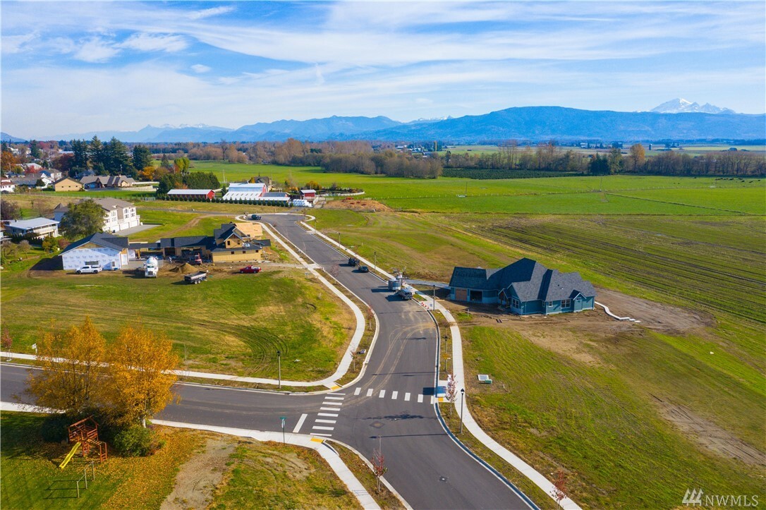 Property Photo: 1594 Farmview Terr WA 98264