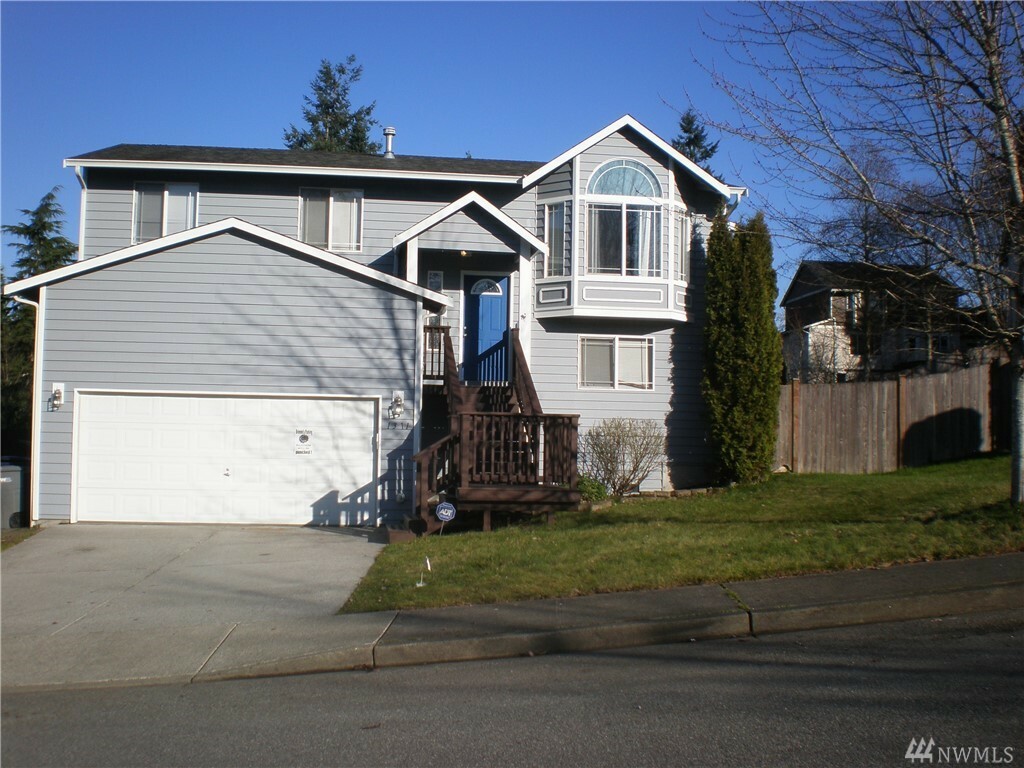 Property Photo:  1311 116th Dr SE  WA 98258 