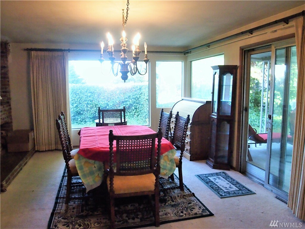 Property Photo: 9105 188th St SW WA 98026