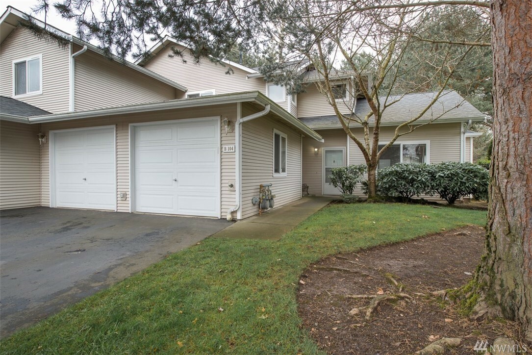 Property Photo:  217 112th St SW B104  WA 98204 