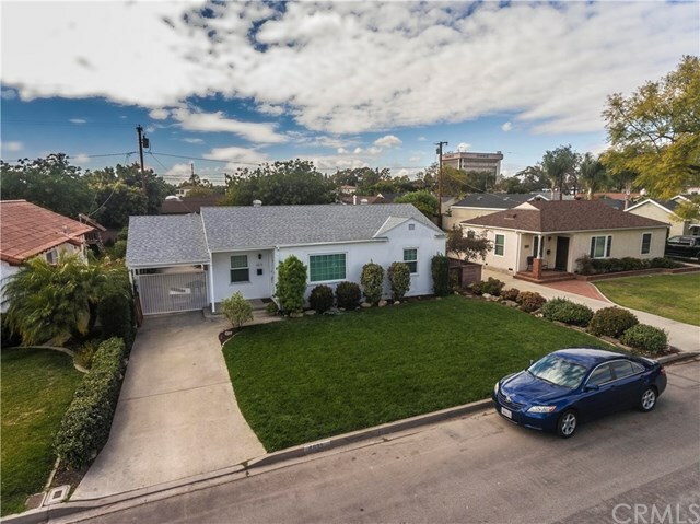 Property Photo: 4833 Blackthorne Avenue CA 90808