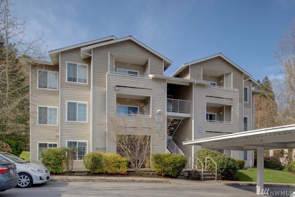 Property Photo:  801 Rainier Ave N F232  WA 98055 