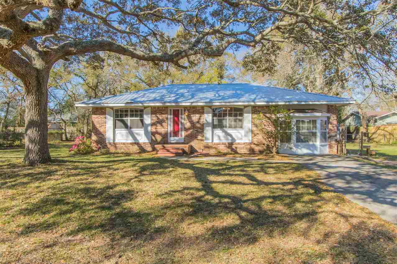 Property Photo:  414 Jasmine Rd  FL 32086 