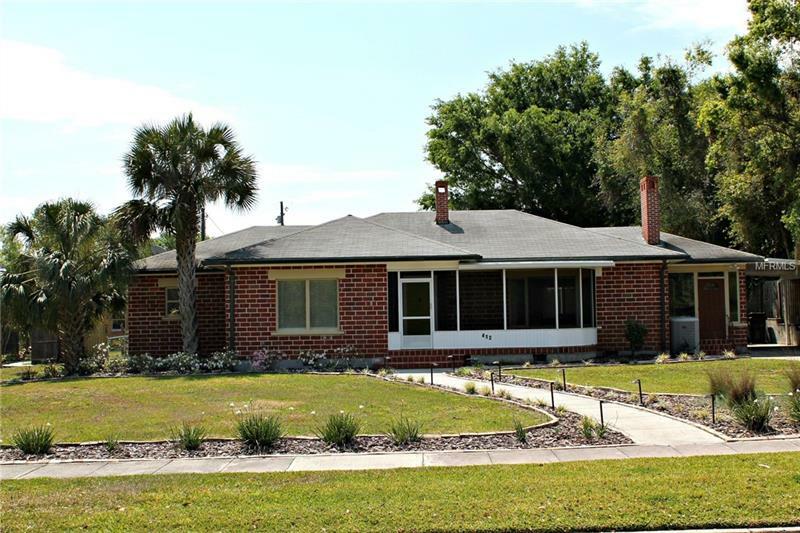 Property Photo: 412 E Park Avenue FL 33853