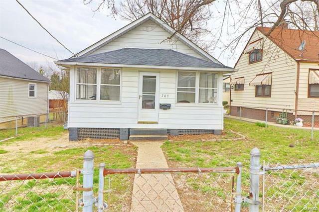 Property Photo:  703 Huber   63028 