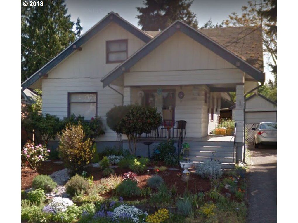 Property Photo:  2932 NE 48th Ave  OR 97213 