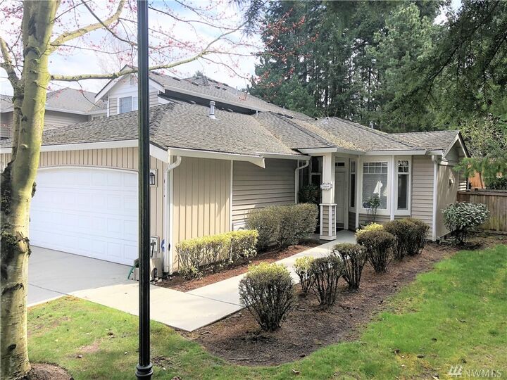 Property Photo:  10841 SE 187th Lane  WA 98055 
